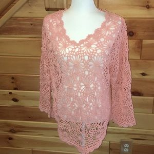 Sundance pink crochet v-neck shirt. NWOT.